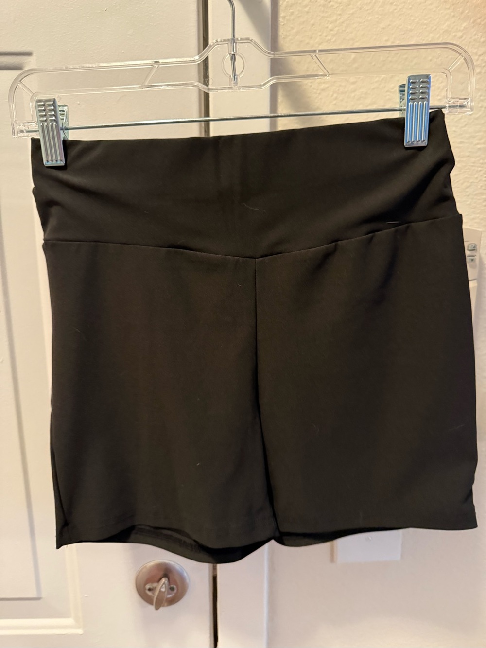 SHEIN Black V-Waist Bike Shorts